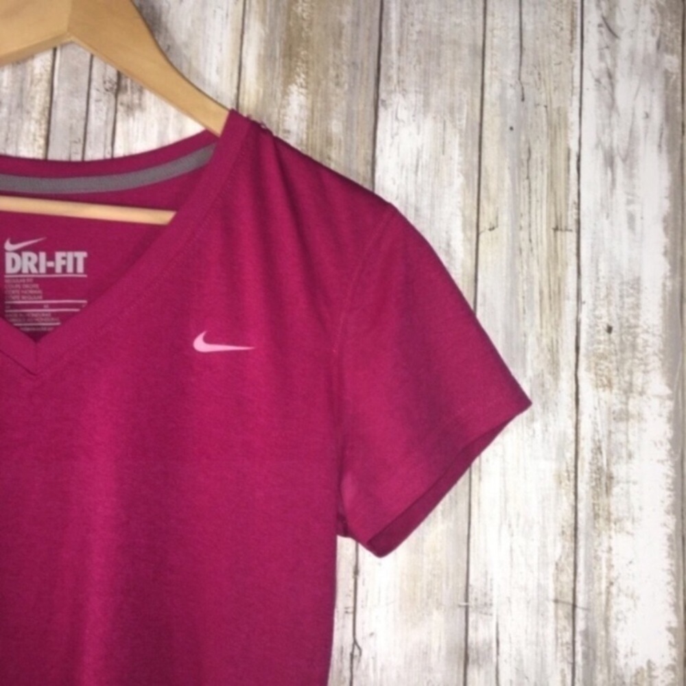 Nike Pink Tee - Picture 2 of 3